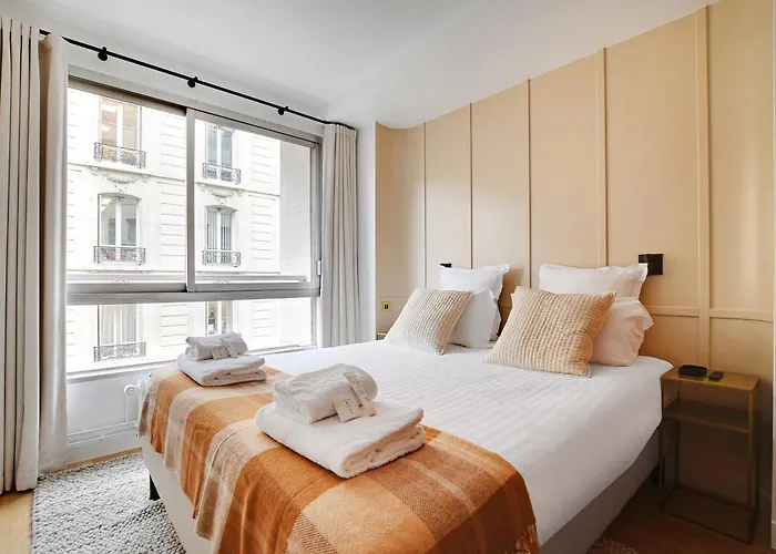Pick A Flat\'S Apartments In Tour Eiffel - Rue De L\'Amiral Hamelin